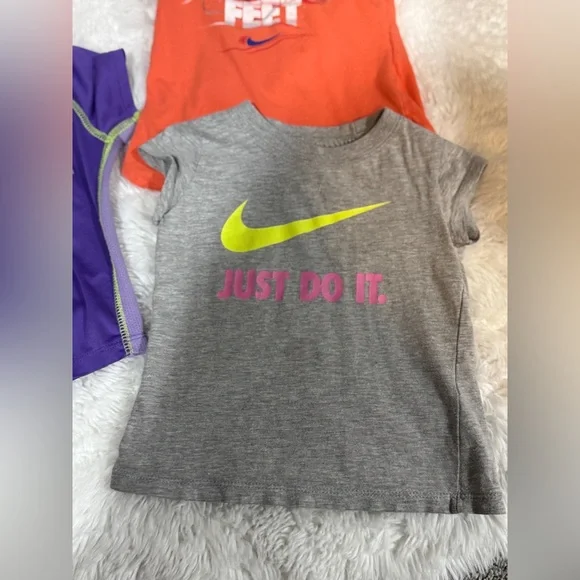 Nike 2T T-Shirts Bundle - Picture 5 of 6
